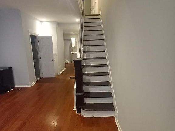 2nd image of 2849 N Lecount St