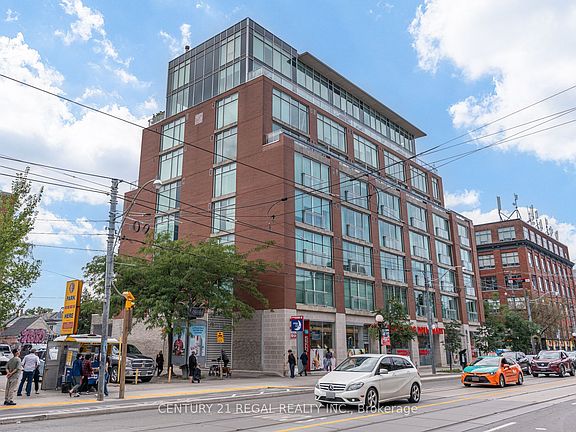 4th image of 301 Markham St #306