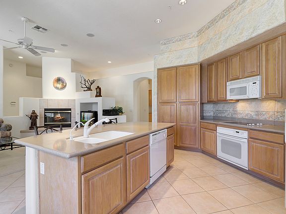 4th image of 26056 N 115th Way