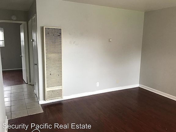 2nd image of 922 Carlson Blvd APT 3