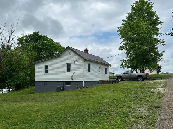 11988 Ellsworth St, Senecaville, OH 43780