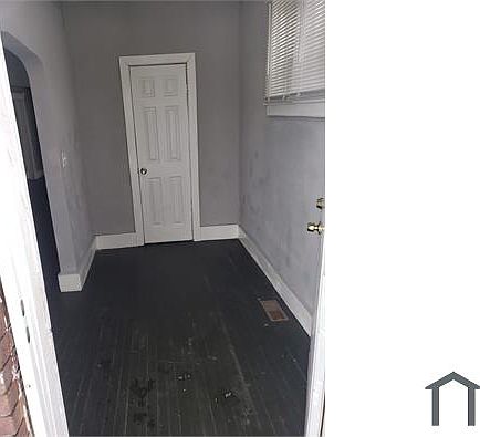 5th image of 133 Tyler St