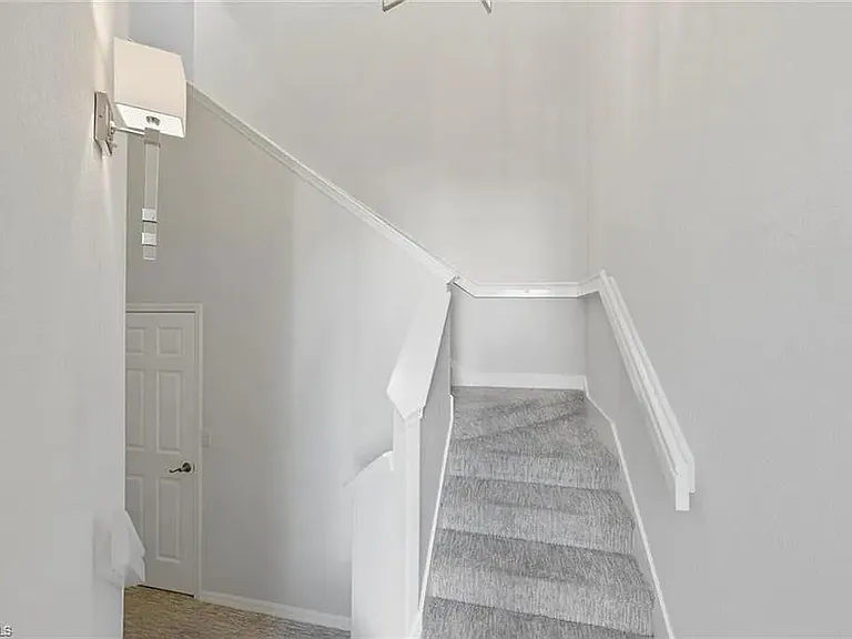 4695 Winged Foot Ct #201 — Photo 21