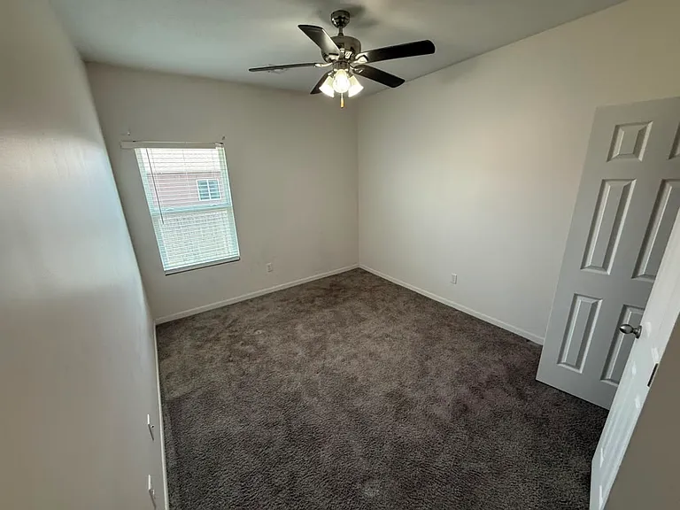 5617 N Lycee Ct — Photo 10