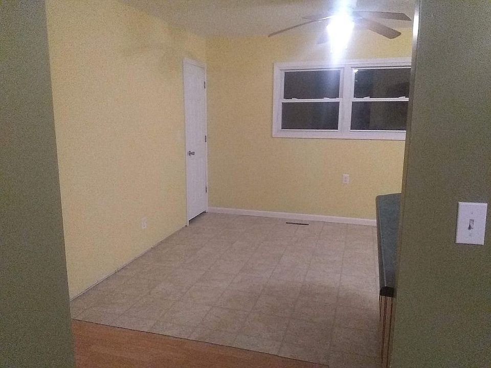 Dining area with pantry