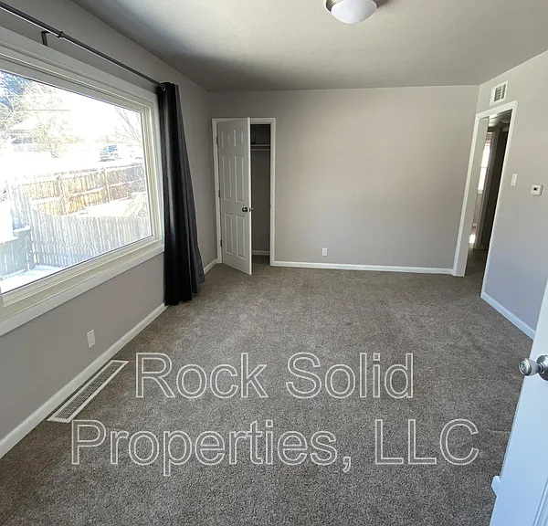 2020 Dunn Ave #1 — Photo 4