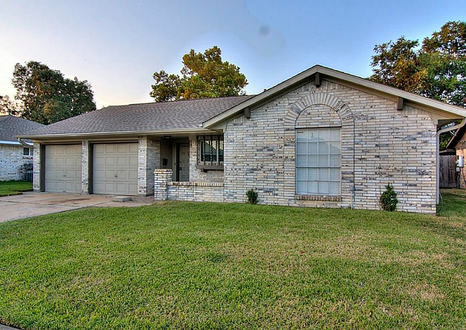 1st image of 4117 Whirlaway Dr