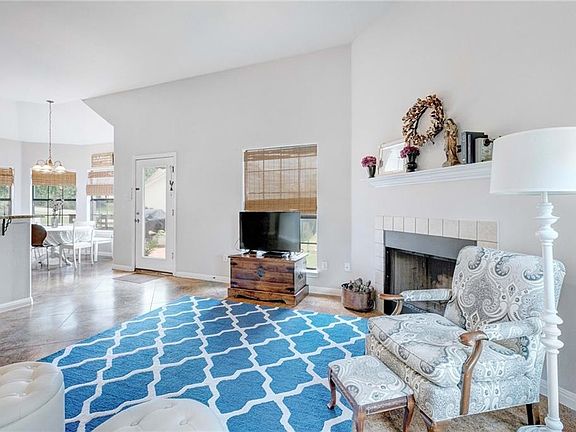 4th image of 17807 Village Dr