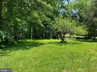 18041 Joplin Rd, Triangle, VA 22172