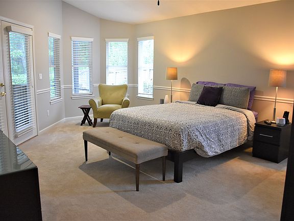 4th image of 8692 Hunters Creek Dr S