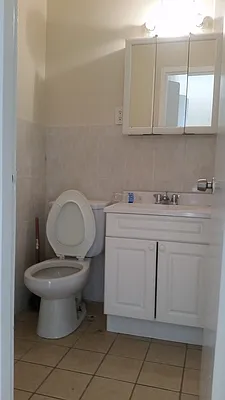 Rented by Lang Realty LLC | media 15