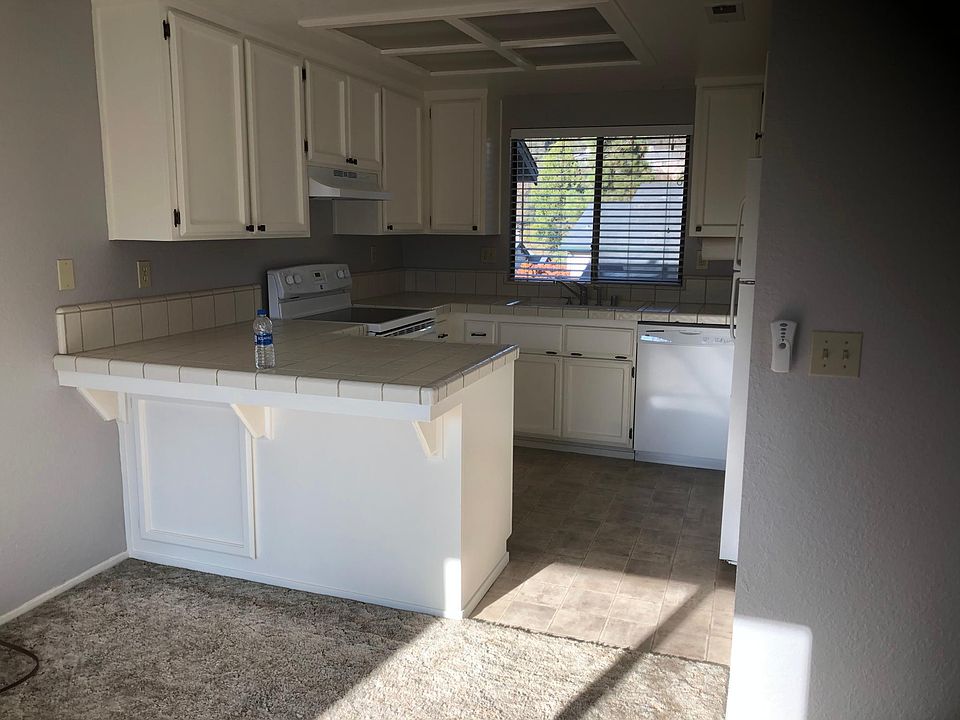 1st image of 774 Dorothy Way