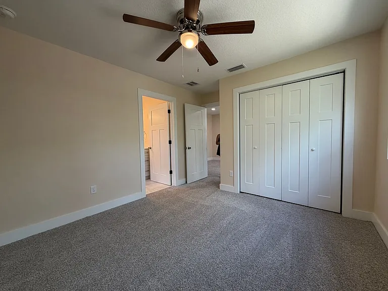4409 NW 31st Ave — Photo 15