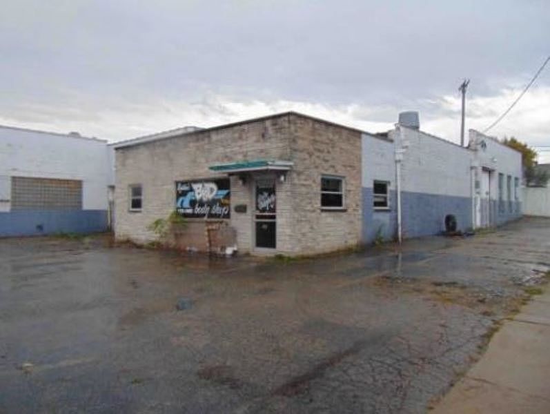 1st image of 2900 Linden Ave