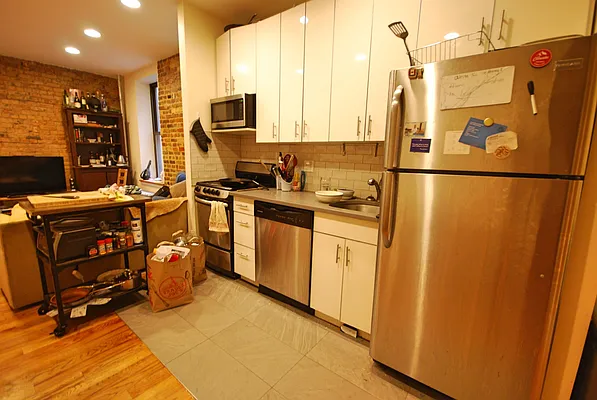 Rented by Vanderborgh Realty  | media 21