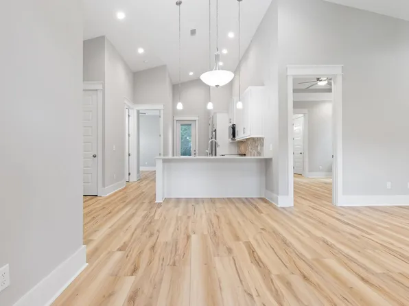 298 S 2nd St, Santa Rosa Beach, FL 32459