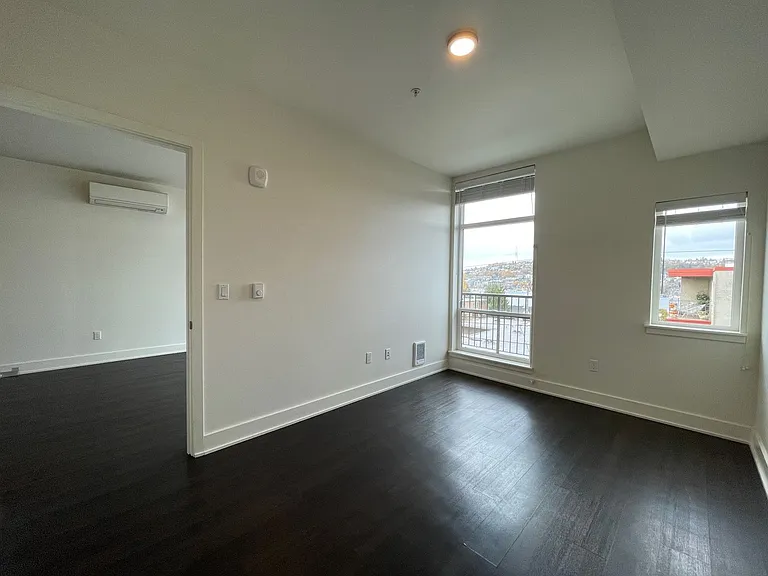 2201 Eastlake Ave E — Photo 24