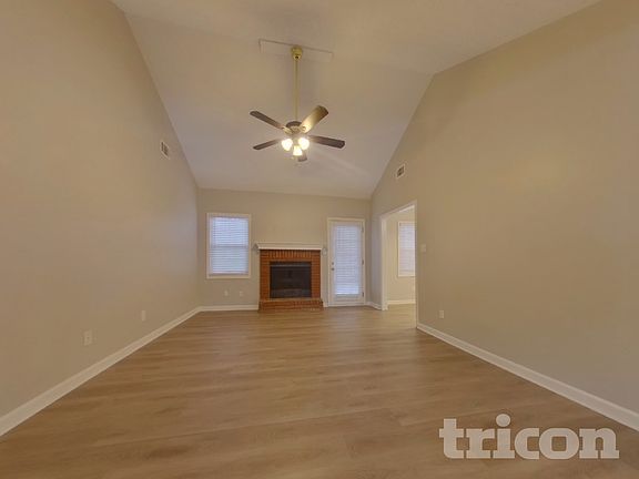 4th image of 520 Allens Landing Ct