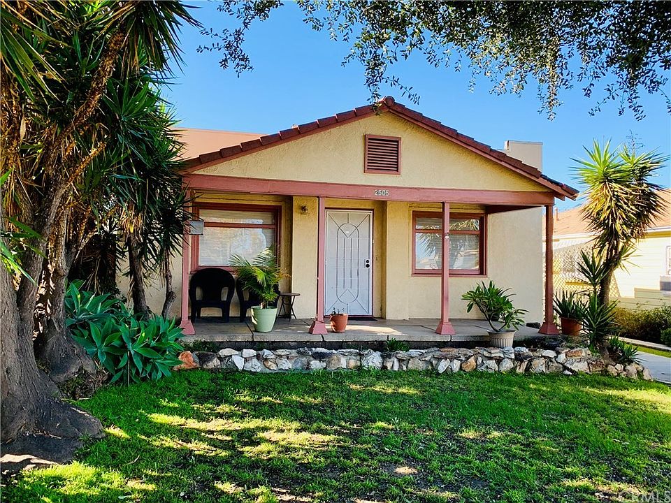 1st image of 2505 La Crescenta Ave