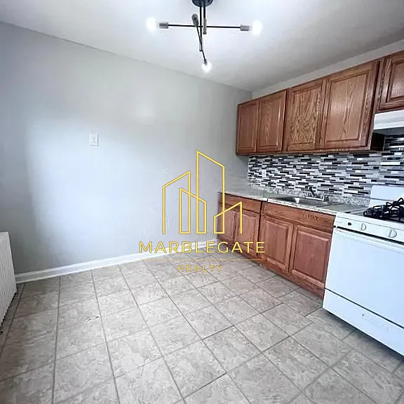 343-342 Schley St #B33 — Photo 1