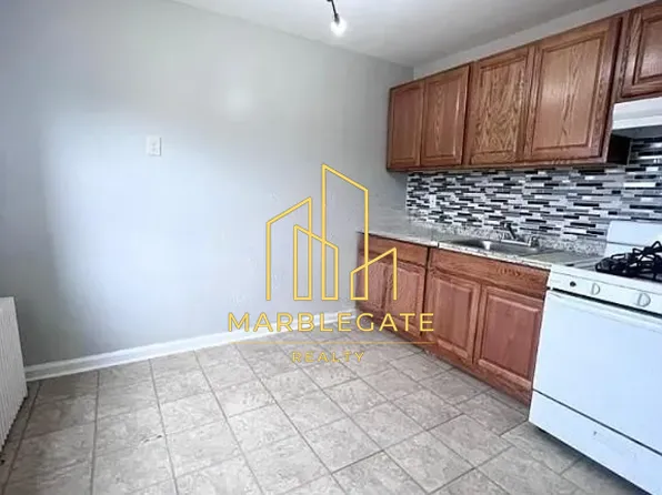 343-342 Schley St, Newark, NJ