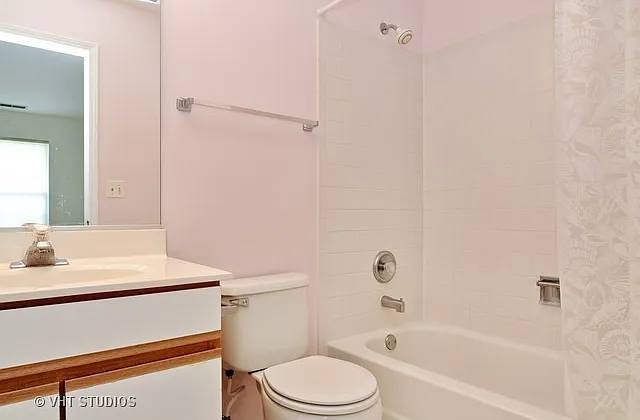 1139 Orleans Dr — Photo 7