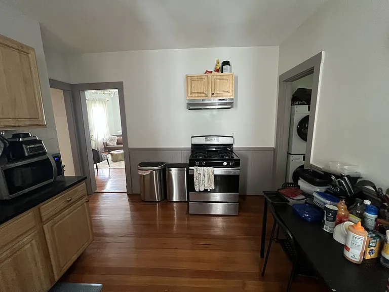 195 Hancock St #2 — Photo 8