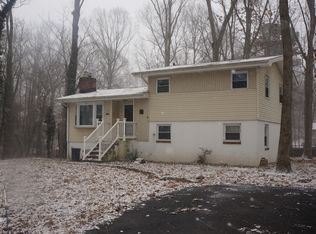 201 11th St, Pasadena, MD 21122