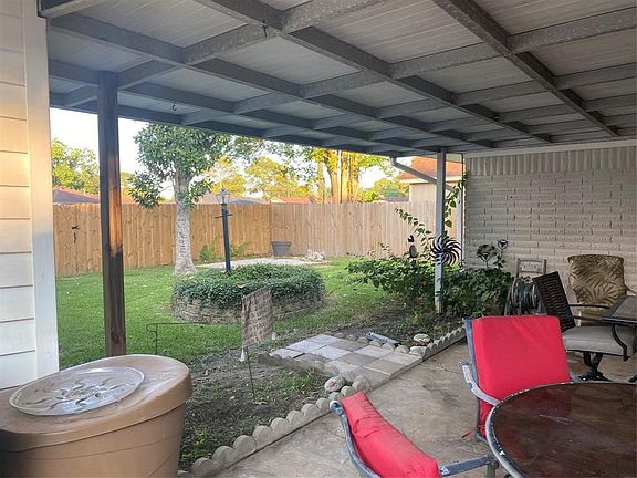 2nd image of 11923 Kirkbriar Dr