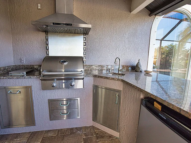 630 Khyber Ln — Photo 15