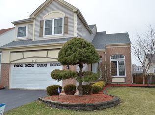 2143 Periwinkle Ln, Naperville, IL 60540