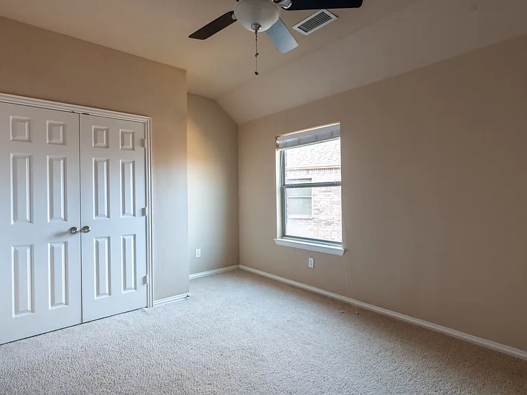 2505 Vista Oaks Dr — Photo 17