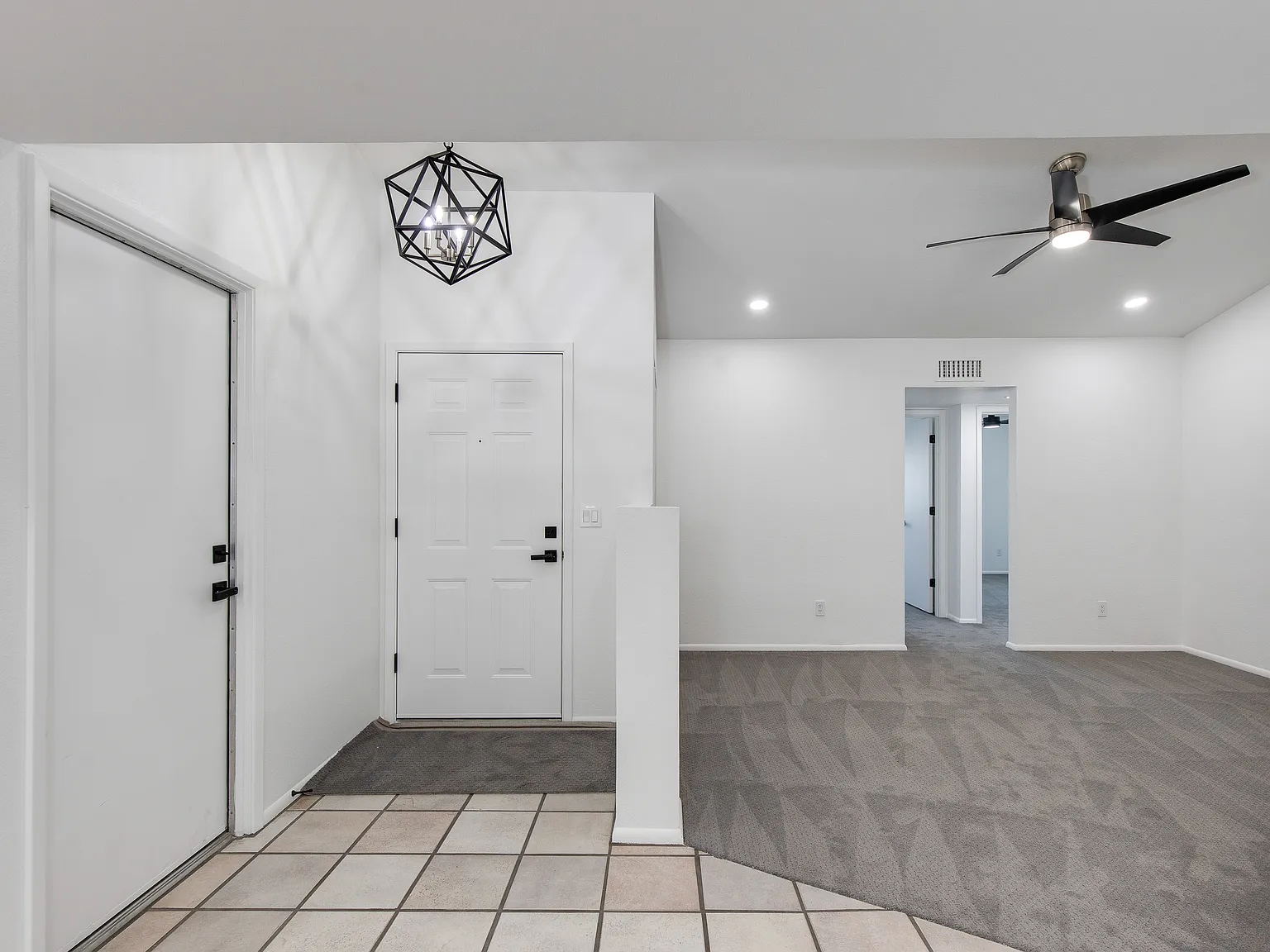3 bed, 1439 sqft, $2,495 — Photo 4