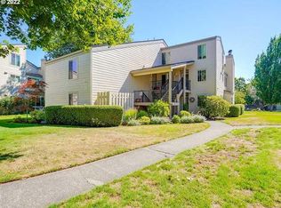 10020 SW Trapper Ter, Beaverton, OR 97008