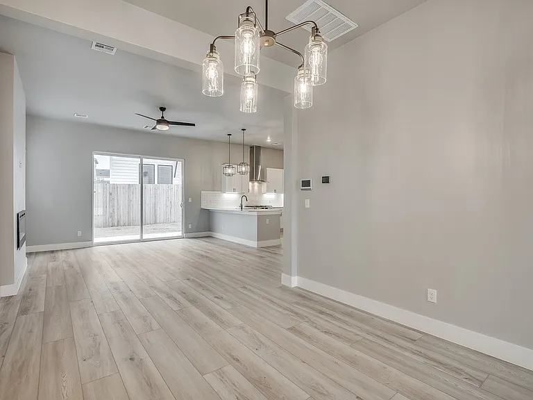 2529 NW 132nd Pl — Photo 9