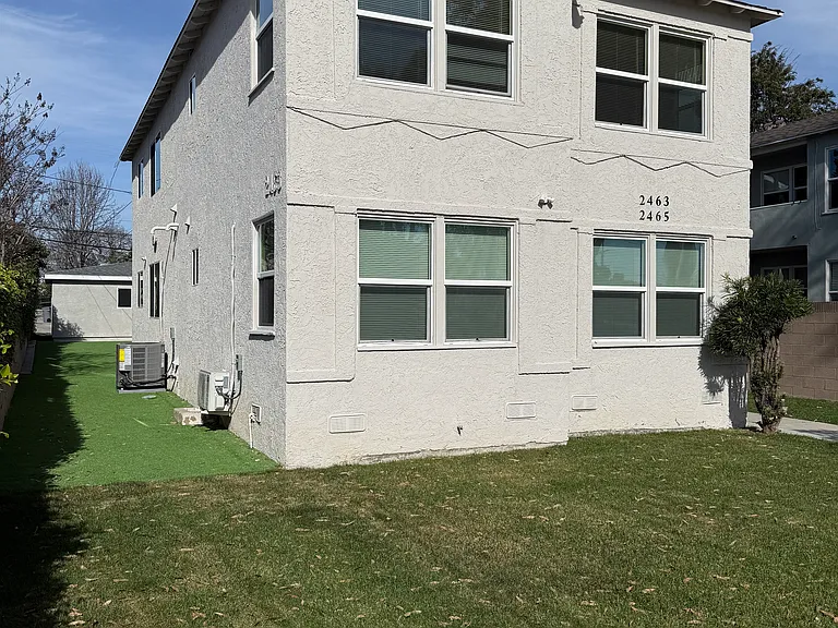 2465 Torrance Blvd — Photo 1