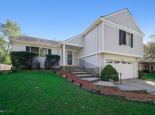 761 W Appletree Ln, Bartlett, IL