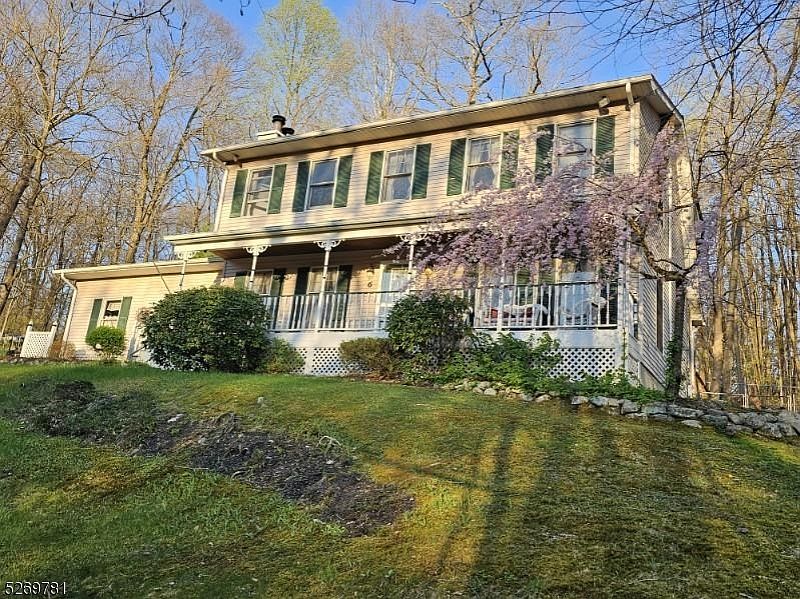 1st image of 6 Douglas Ct