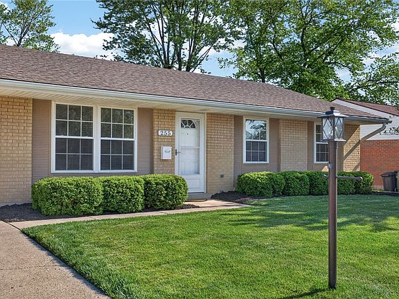 4th image of 255 Chatham Dr