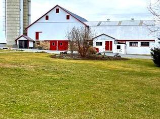 30 Lesher Rd, Newburg, PA 17240