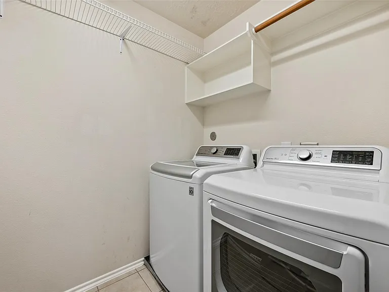 8912 Elm Drake Ln — Photo 18