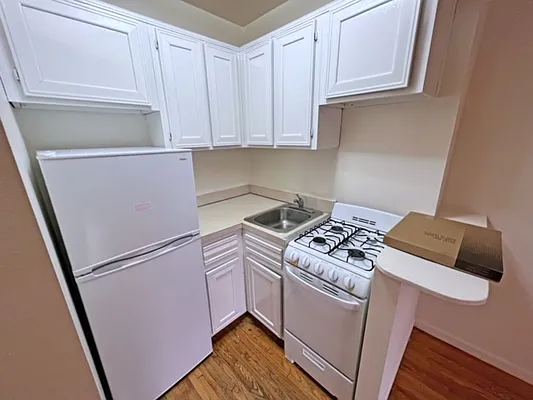 Rented by Prince Real Estate Associates LLC | media 9