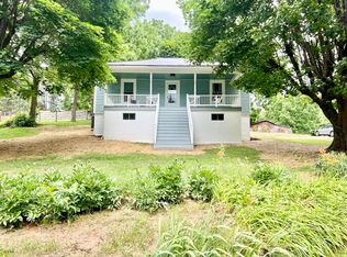 25 Mut Ln, Fairfield, VA 24435