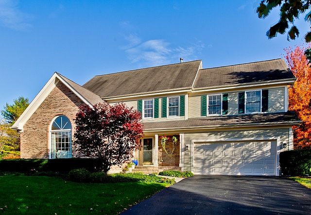 1st image of 217 Brook Hill Ln