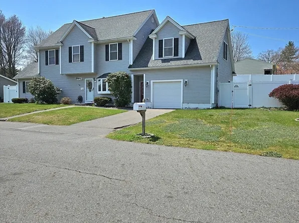 106 Leonard Ave, Dracut, MA 01826