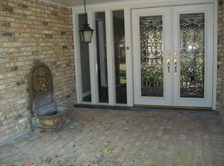 9001 Hermitage Pl, River Ridge, LA 70123