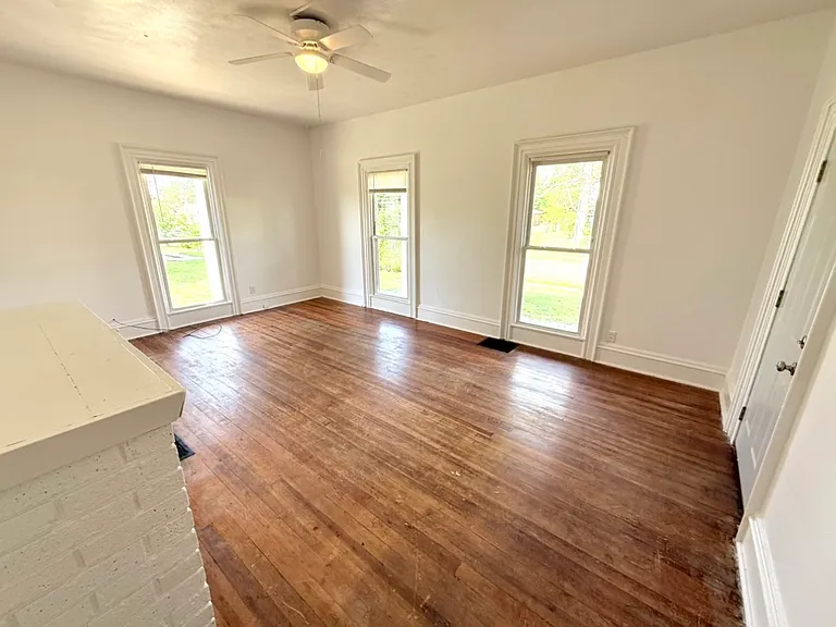 1215 Arlington Ave #1 — Photo 1