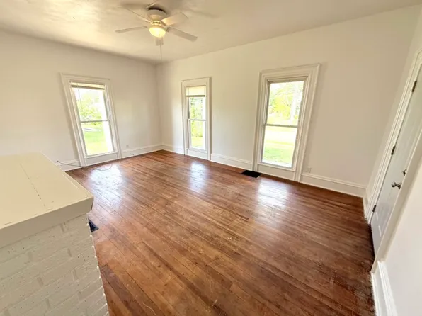 1215 Arlington Ave APT 1, Davenport, IA 52803