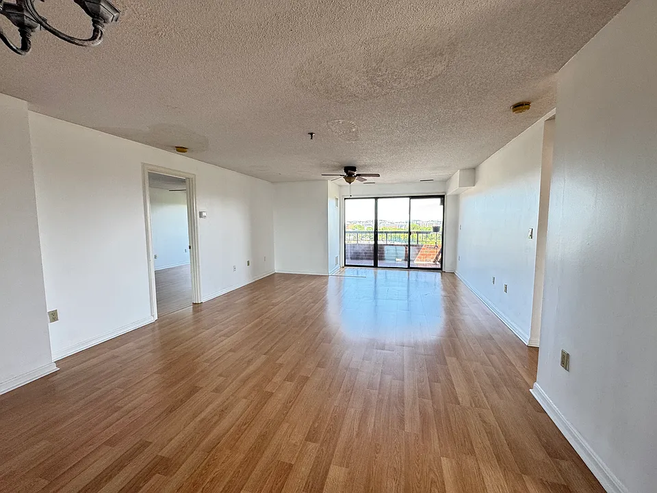 3920 Mystic Valley Pkwy #1113