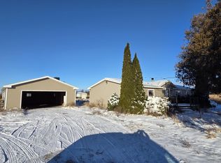 3551 N Neff Rd, Edmore, MI 48829